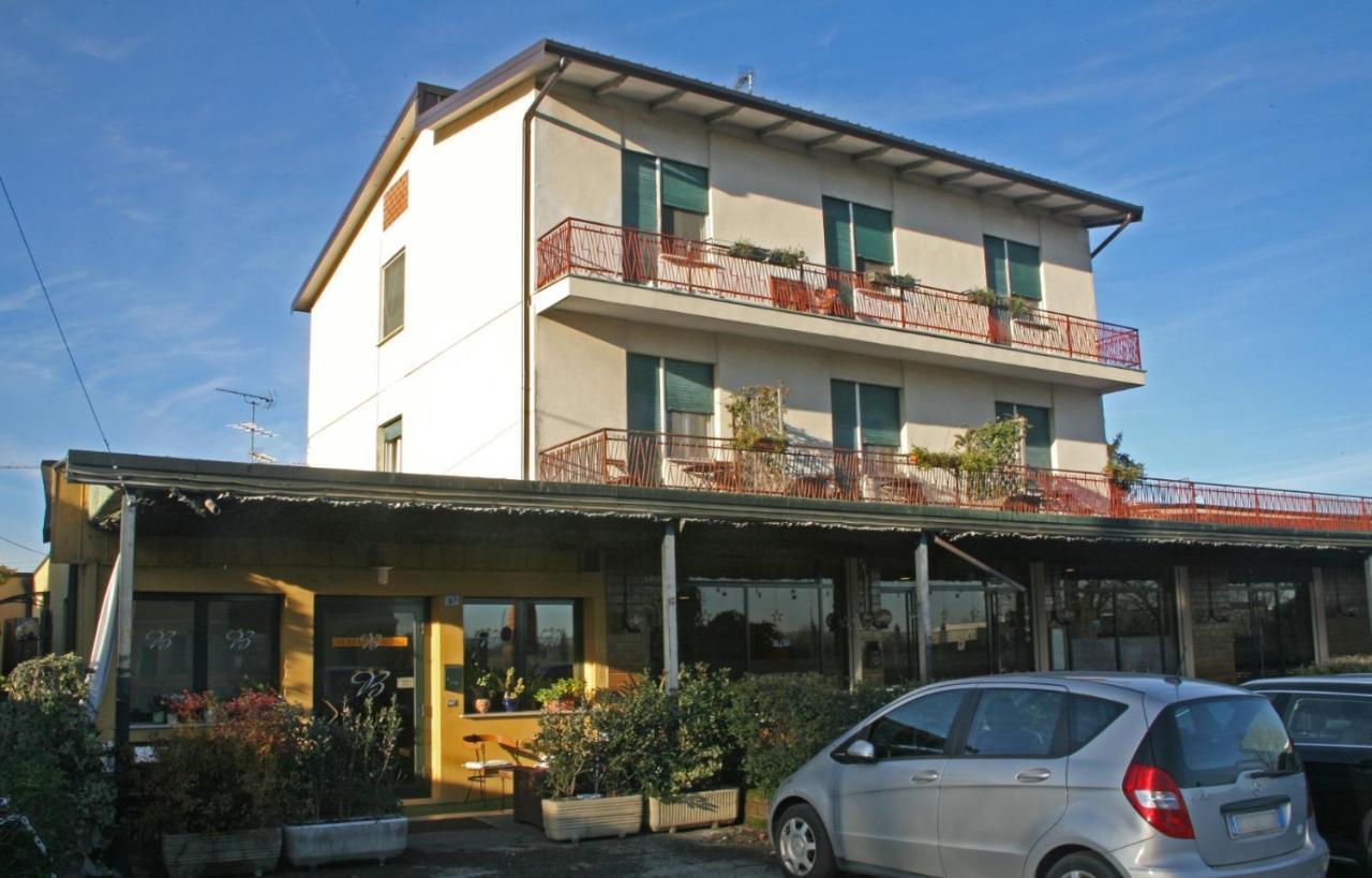Boni Room And Breakfast Molinella Exterior photo